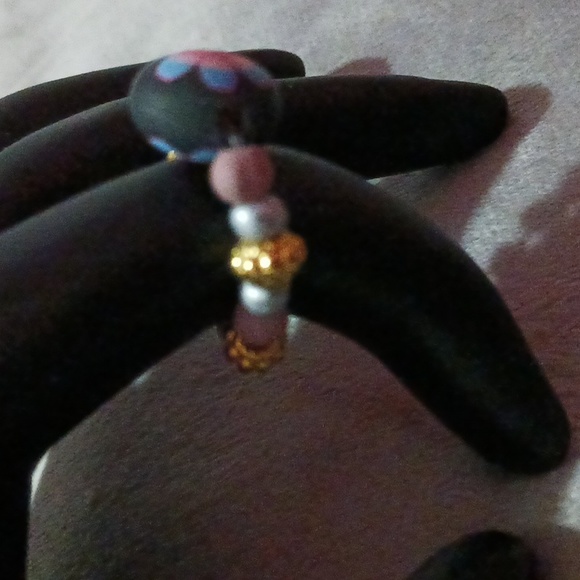 Ring - Picture 3 of 4